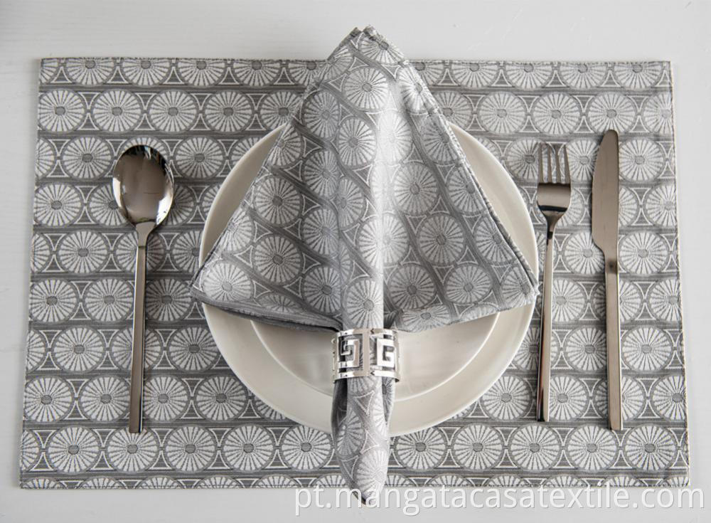 Grey Daisy Napkin